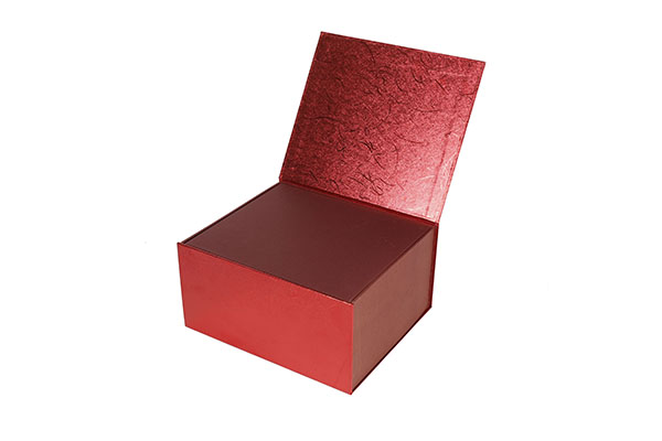 Wholesale Red cardboard packaging box magnetic custom gift box