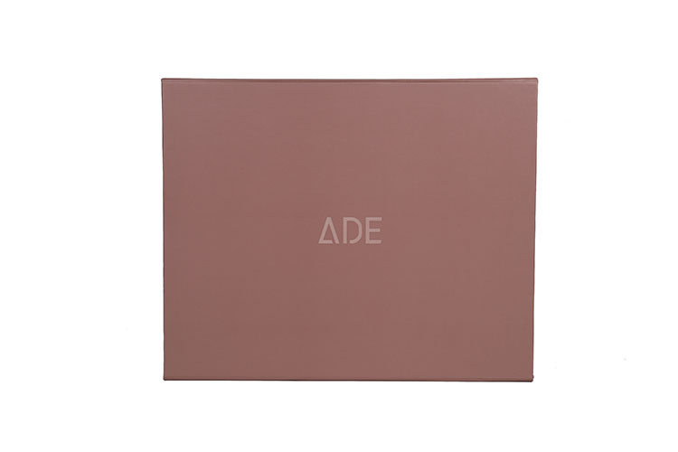 Luxury custom rigid foldable clothing packaging box magnetic folding paper gift box(图1)