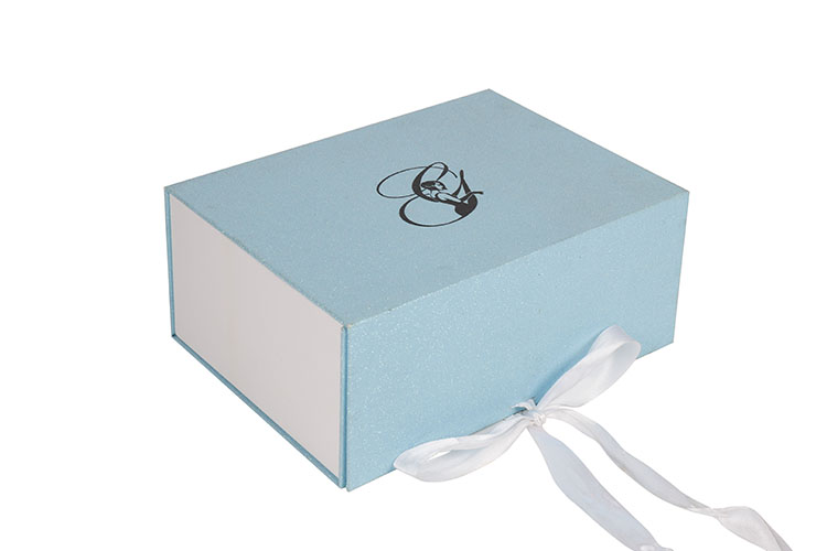 Wholesale custom A5 rigid cardboard foldable bridesmaid gift packing box with ribbon closure(图2)