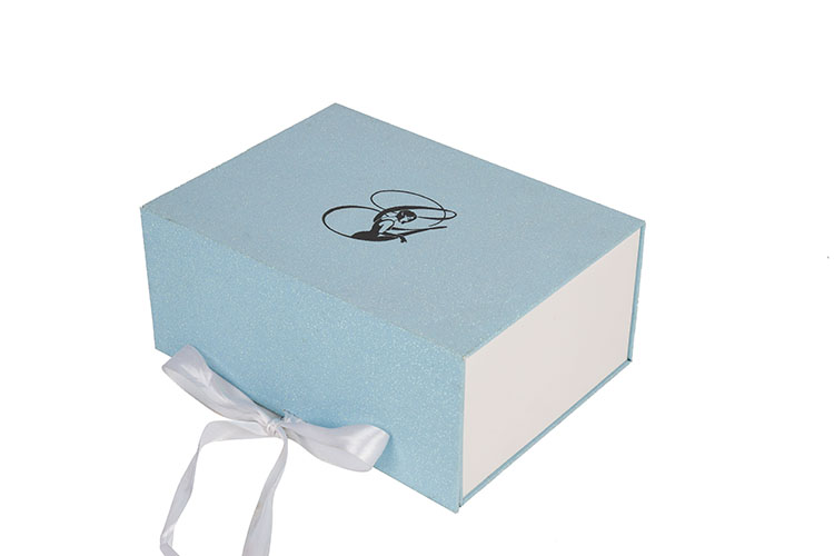 Wholesale custom A5 rigid cardboard foldable bridesmaid gift packing box with ribbon closure(图1)