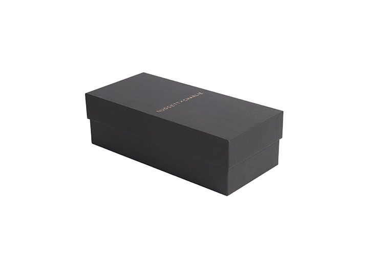 Luxury Matte Rigid White Paper Packaging Box Shoulder Cube Gift Box With Lid(图1)