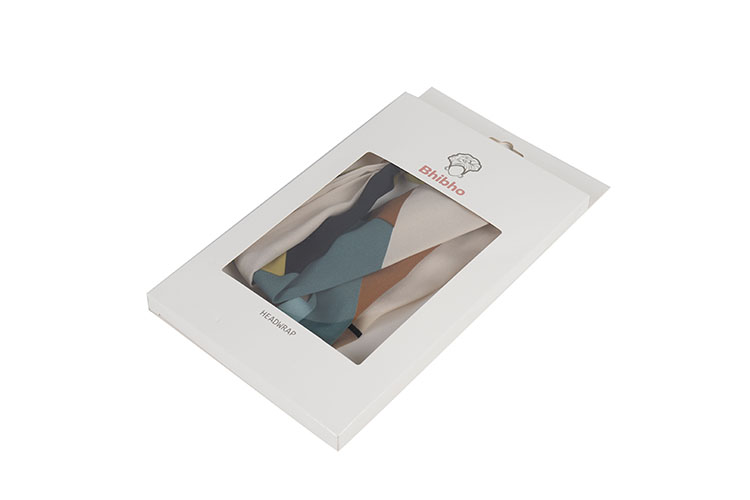 Simple Design White Card Paper Silk Scarves Packaging Box(图2)