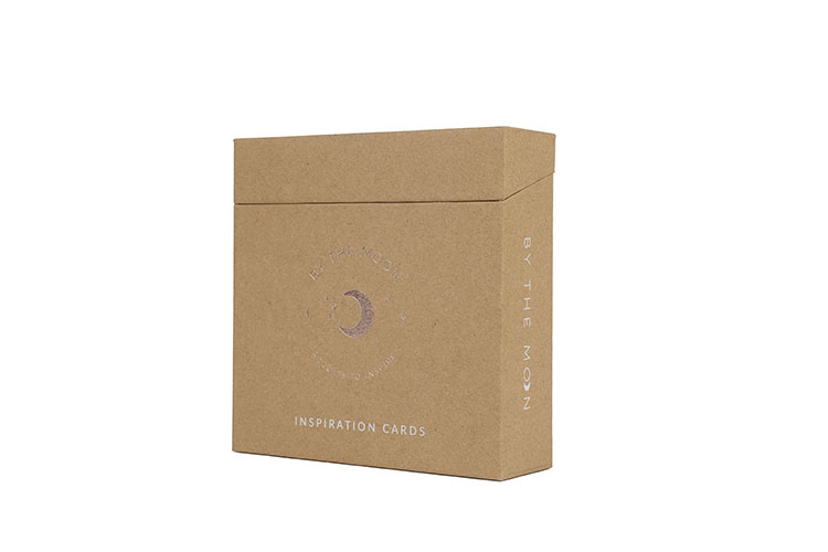 Biodegradable brown corrugated clothing shipping packaging kraft paper box package