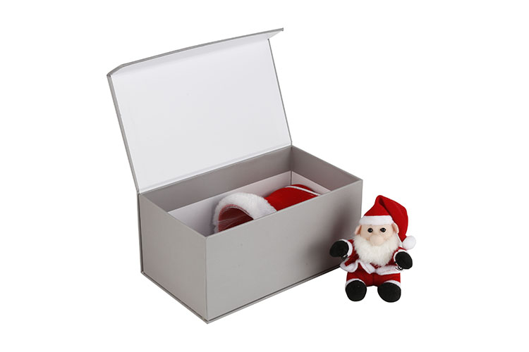   Custom logo luxury cardboard magnetic folding packaging gift box closure with foam(图6)