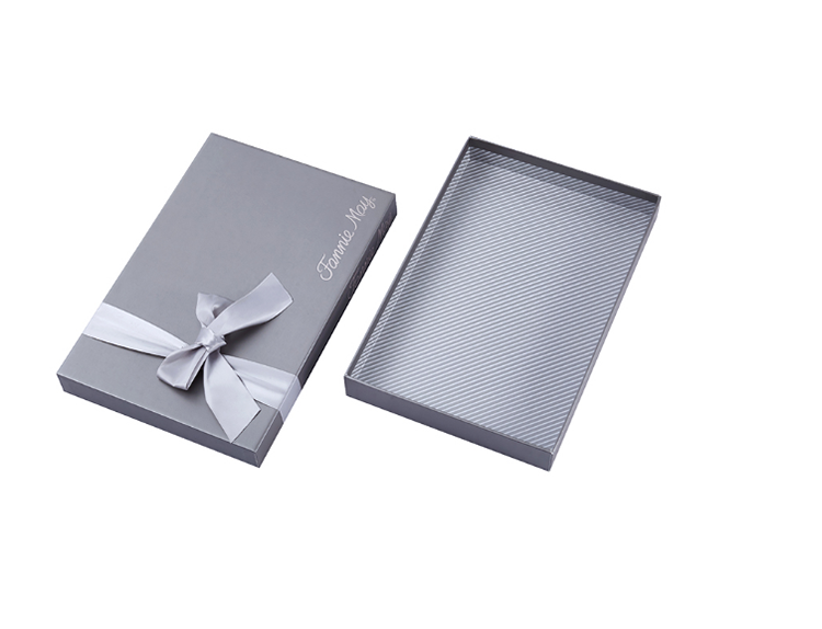 High Quality Cardboard Lid Clothing Packaging Box Wedding Dress Box With Ribbon(图3)