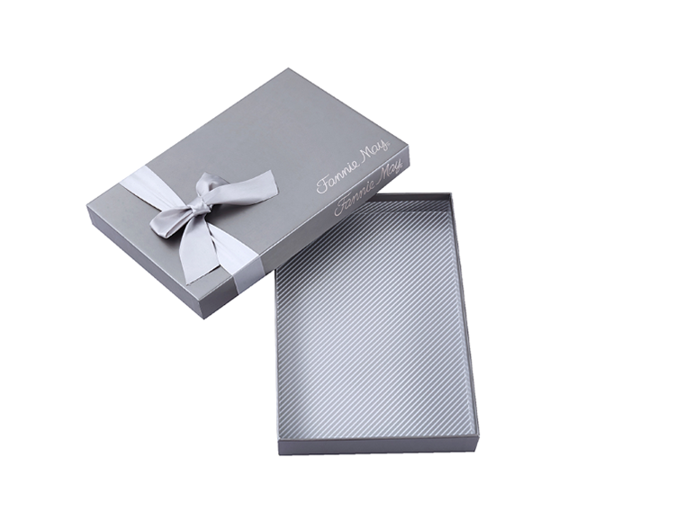 High Quality Cardboard Lid Clothing Packaging Box Wedding Dress Box With Ribbon(图2)