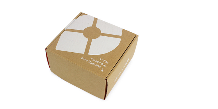 Wholesale Custom Luxury Corrugated Mailer Packaging Shipping Package For Clothing(图2)