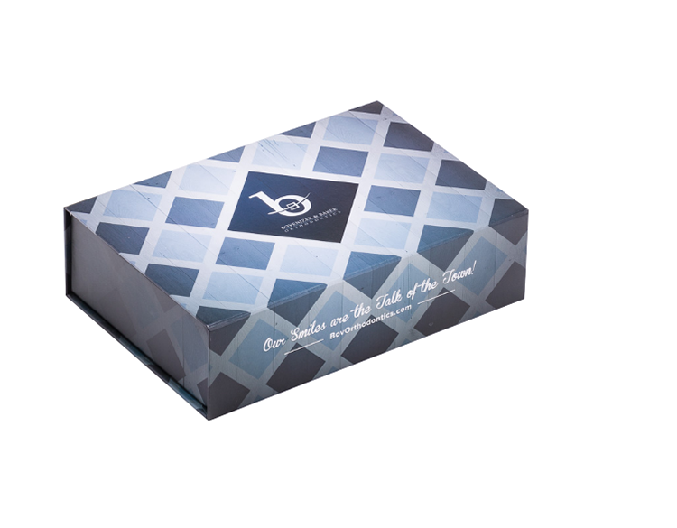 Shenzhen Custom Logo Luxury Square Paper Gift Packaging Magnet Cardboard Box(图2)